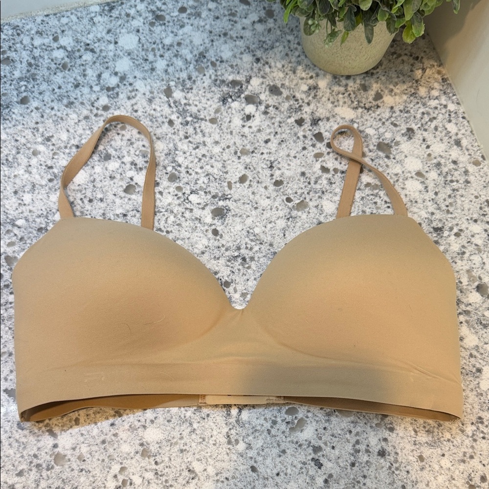 Soma Enbliss Wireless nude size 36C New condition